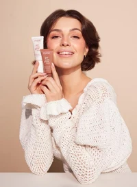 Paese Get The Glow Look Multi-Function Illuminating Face Cream 30 ml 3