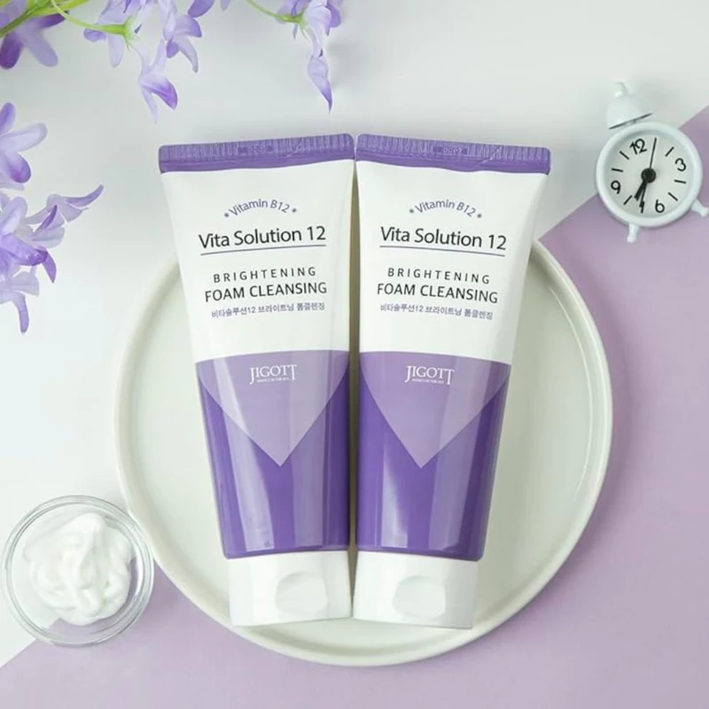 Jigott Vita Solution 12 Brightening Foam Cleansing 180 ml 3