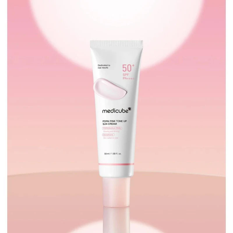 Medicube PDRN Pink Tone Up Sun Cream SPF 50 50 ml 3