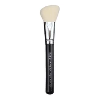 Nascita Artist Serie Angled Blush Brush 2