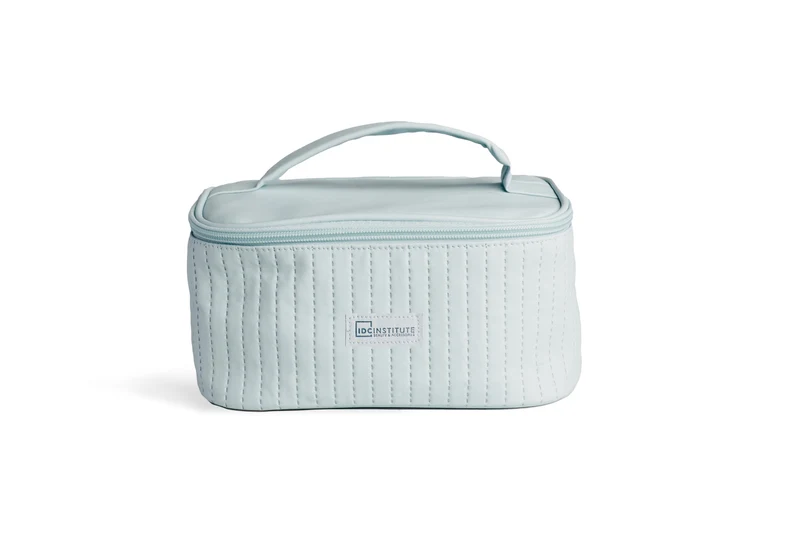 IDC Institute Big Travel Bag 22x10x14 2