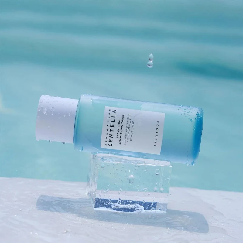Skin1004 Madagascar Centella Hyalu-Cica Brightening Toner 210 ml 3