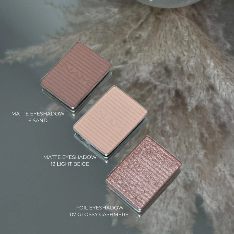 NAM Foil Eyeshadow - 4 Stellar Pink 3