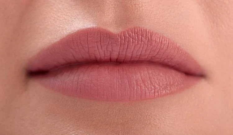 Paese The Kiss Lips Liquid Lipstick 02 Nude Coral 5