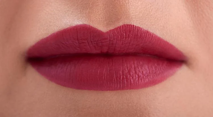 Paese The Kiss Lips Liquid Lipstick 05 Raspberry Red 5