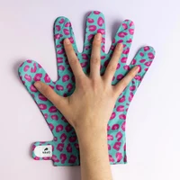 IDC Institute Hydrating Printed Hand Mask 2
