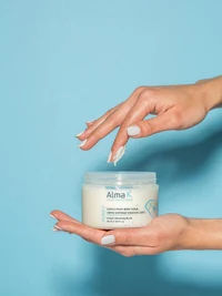 Alma K Gentle Milky Body Scrub 250 ml 3