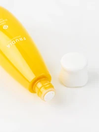 Frudia Citrus Brightening Toner 195 ml 4
