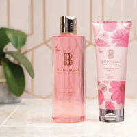 Boutique Cherry Blossom & Peony Body Scrub 225g 3