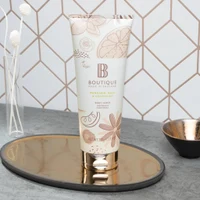 Boutique Mandarin, Basil & Grapefruit Body Scrub 225g 2