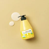 KWAILNARA Banana Milk Body Cleanser 560ml 2