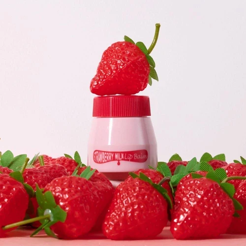 KWAILNARA Strawberry Milk Lip Balm 10g