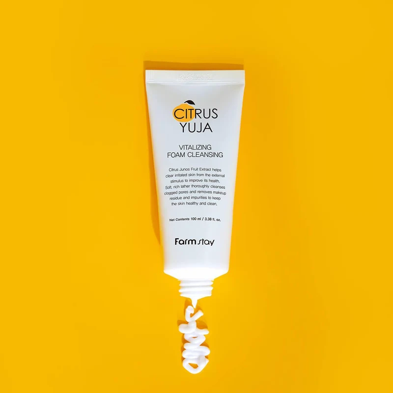 Farmstay Citrus Yuja Vitalizing Foam Cleanser 100ml 4