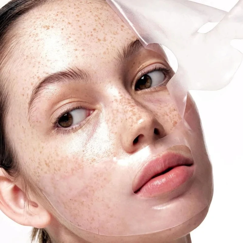 VT Cosmetics Reti-A Reedle Shot 100 2-Step Hydrogel Mask 4